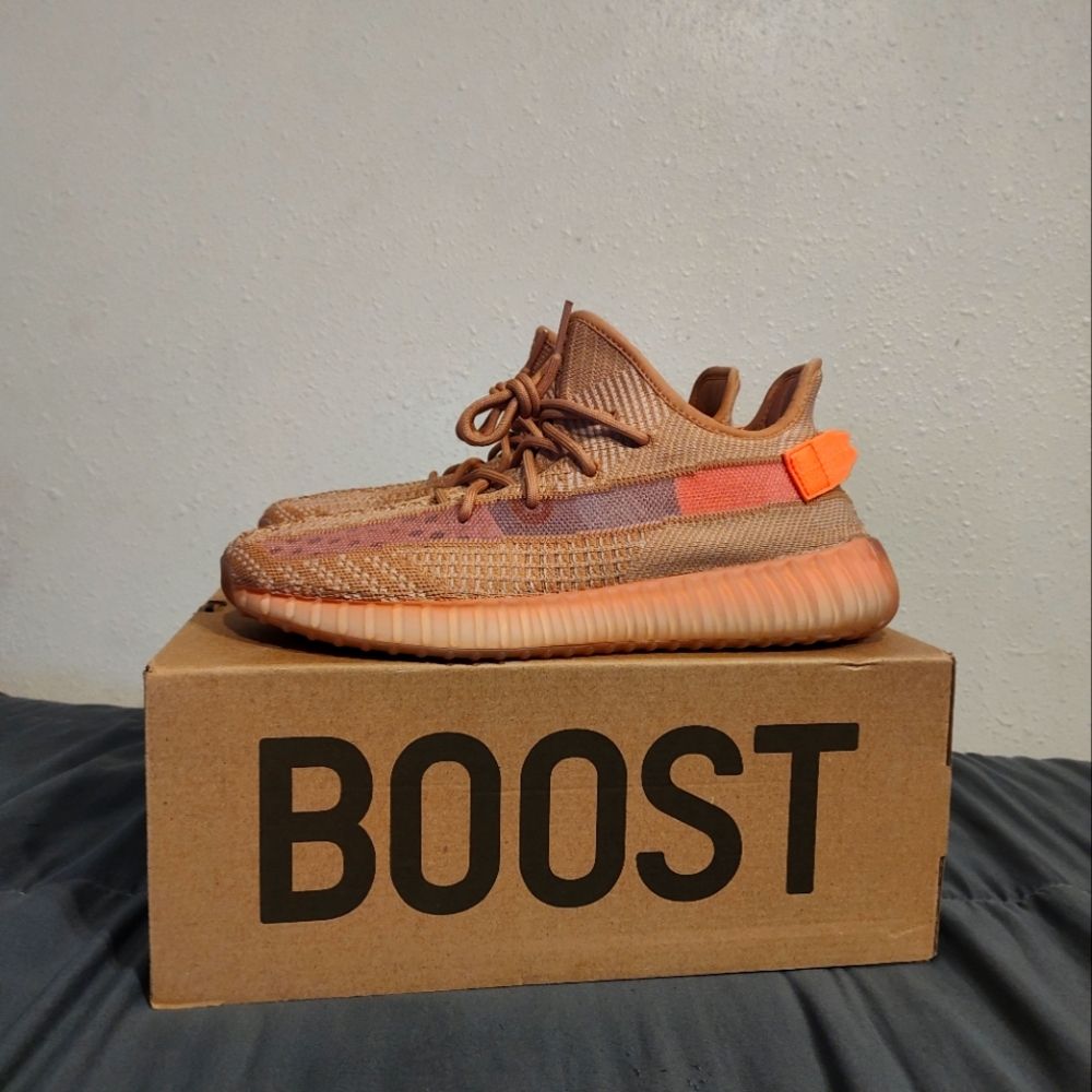 Adidas Yeezy 350 V2 Clay Size 11